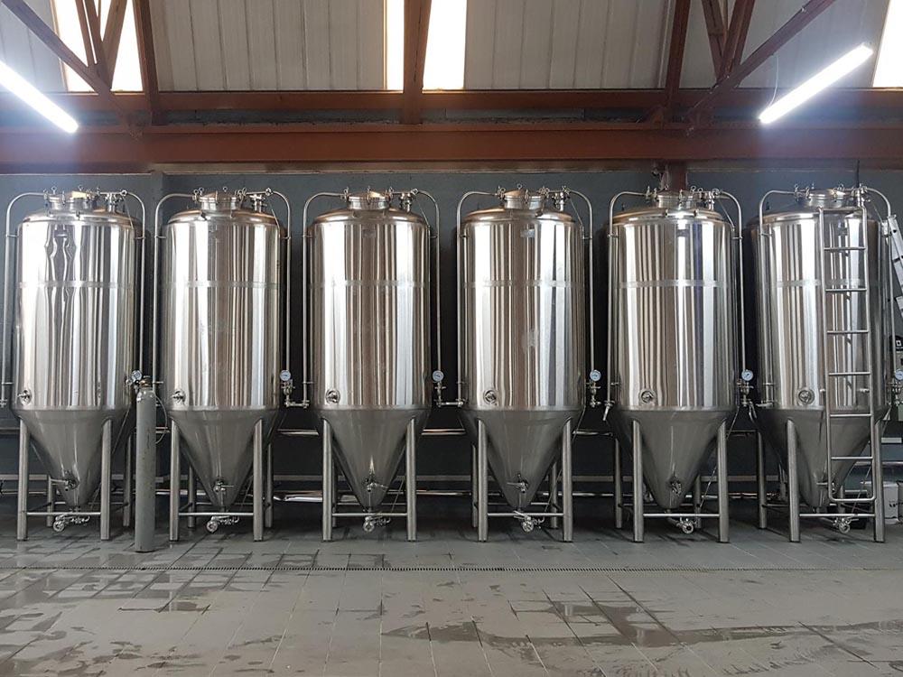 2000L Jacketed conical fermenter
